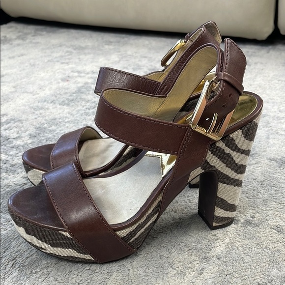 Michael Kors Ivana Platform Zebra Stripe Sandals Brown Leather Sz 5.5 - Picture 2 of 16